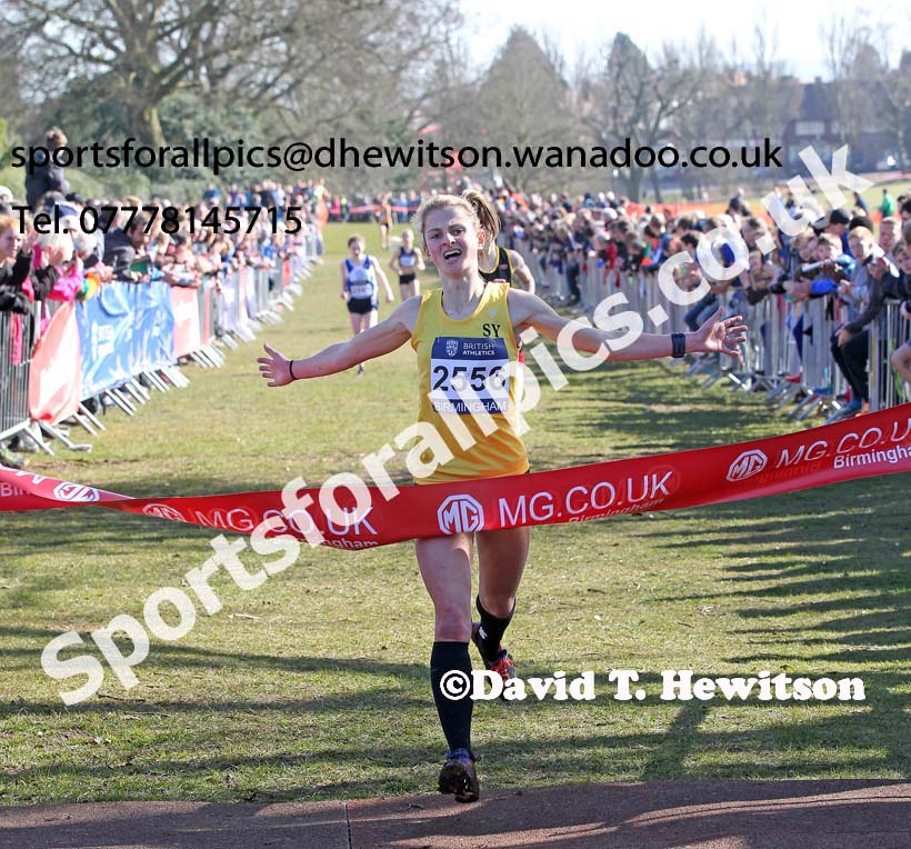 Phoeber Law (Surrey) wins the Under-20 Womens Inter Counties Championships,  Cofton Park, Birmingham. Photo: David T. Hewitson/Sports for All Pics